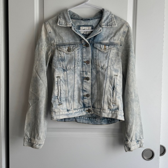Forever 21 acid washed jean jacket size small - Picture 2 of 7